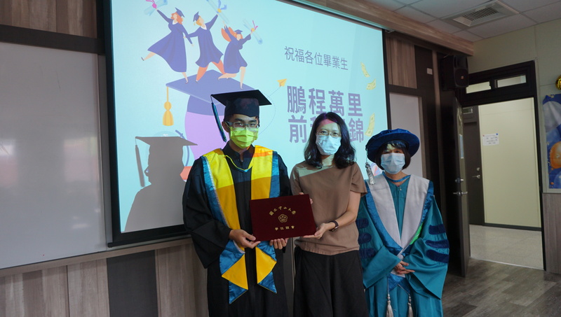 1110615 精準所小畢典圖片